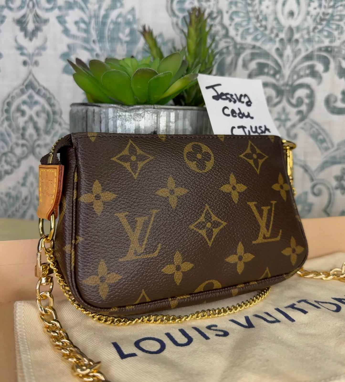 Louis Vuitton Mini Pochette