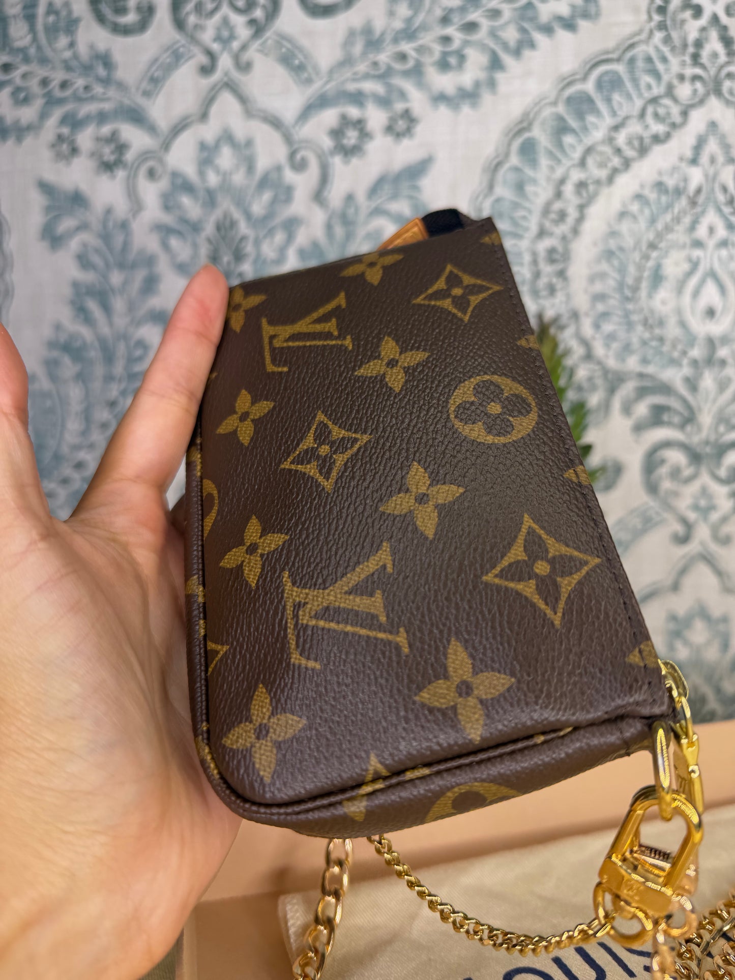 Louis Vuitton Mini Pochette