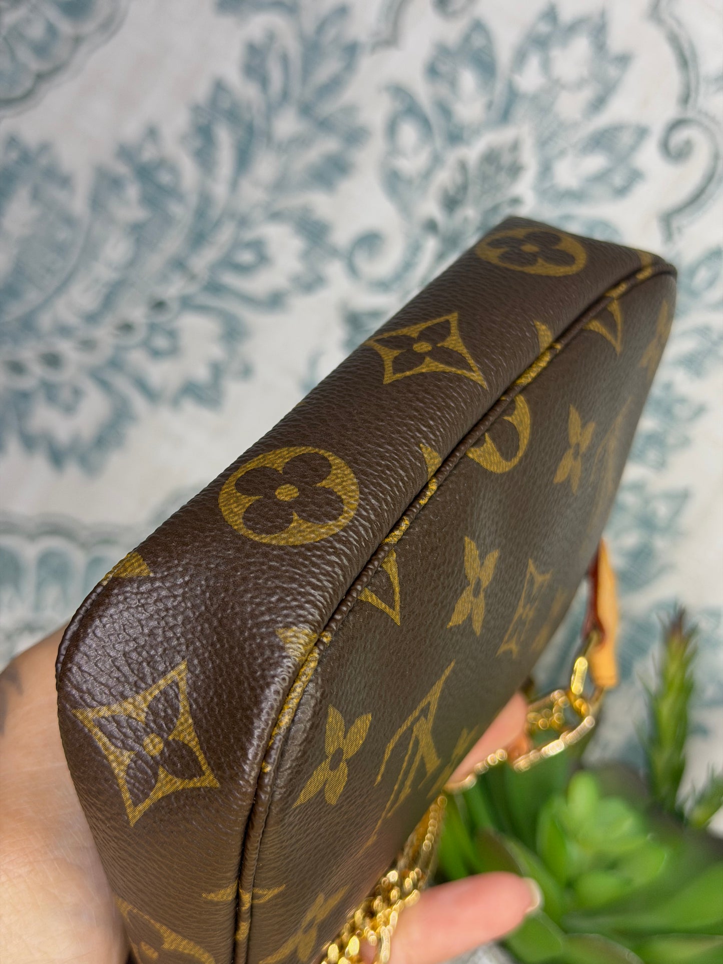 Louis Vuitton Mini Pochette