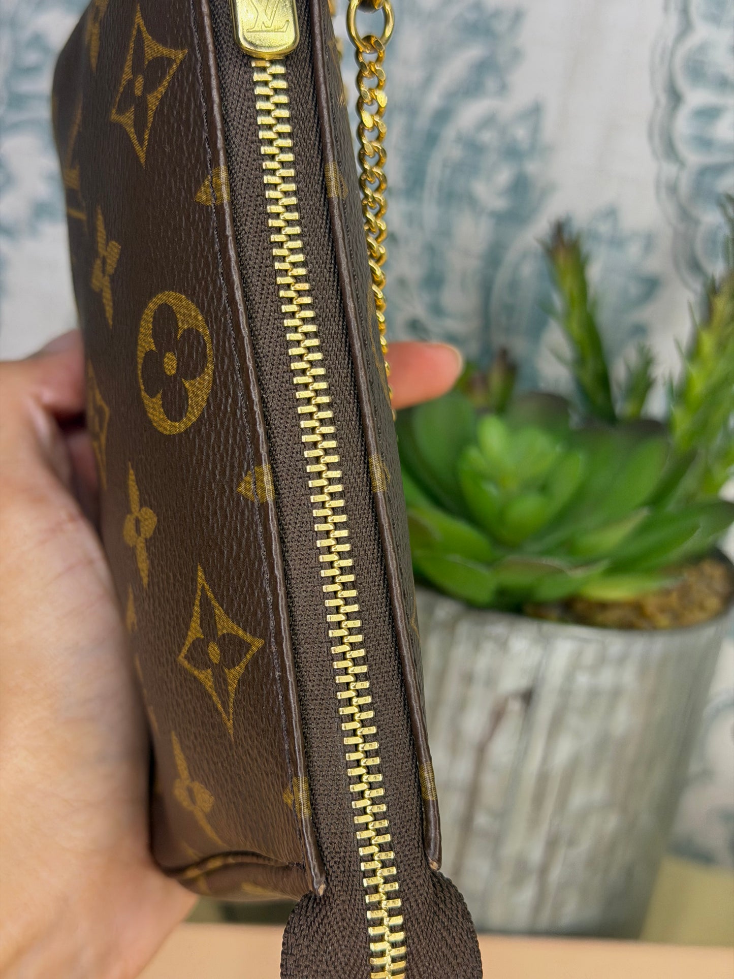 Louis Vuitton Mini Pochette