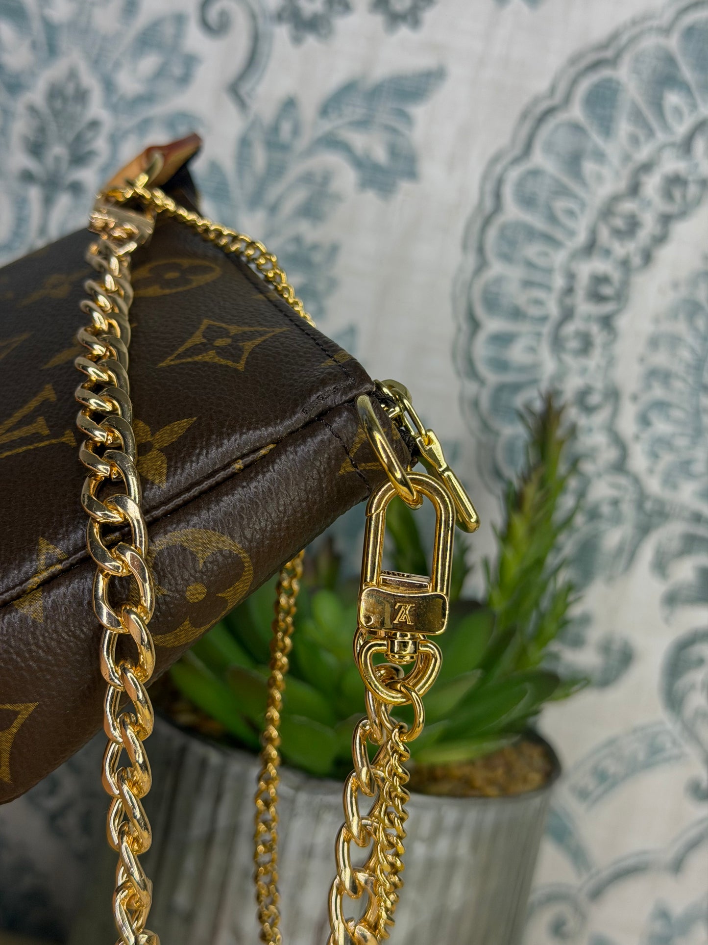 Louis Vuitton Mini Pochette