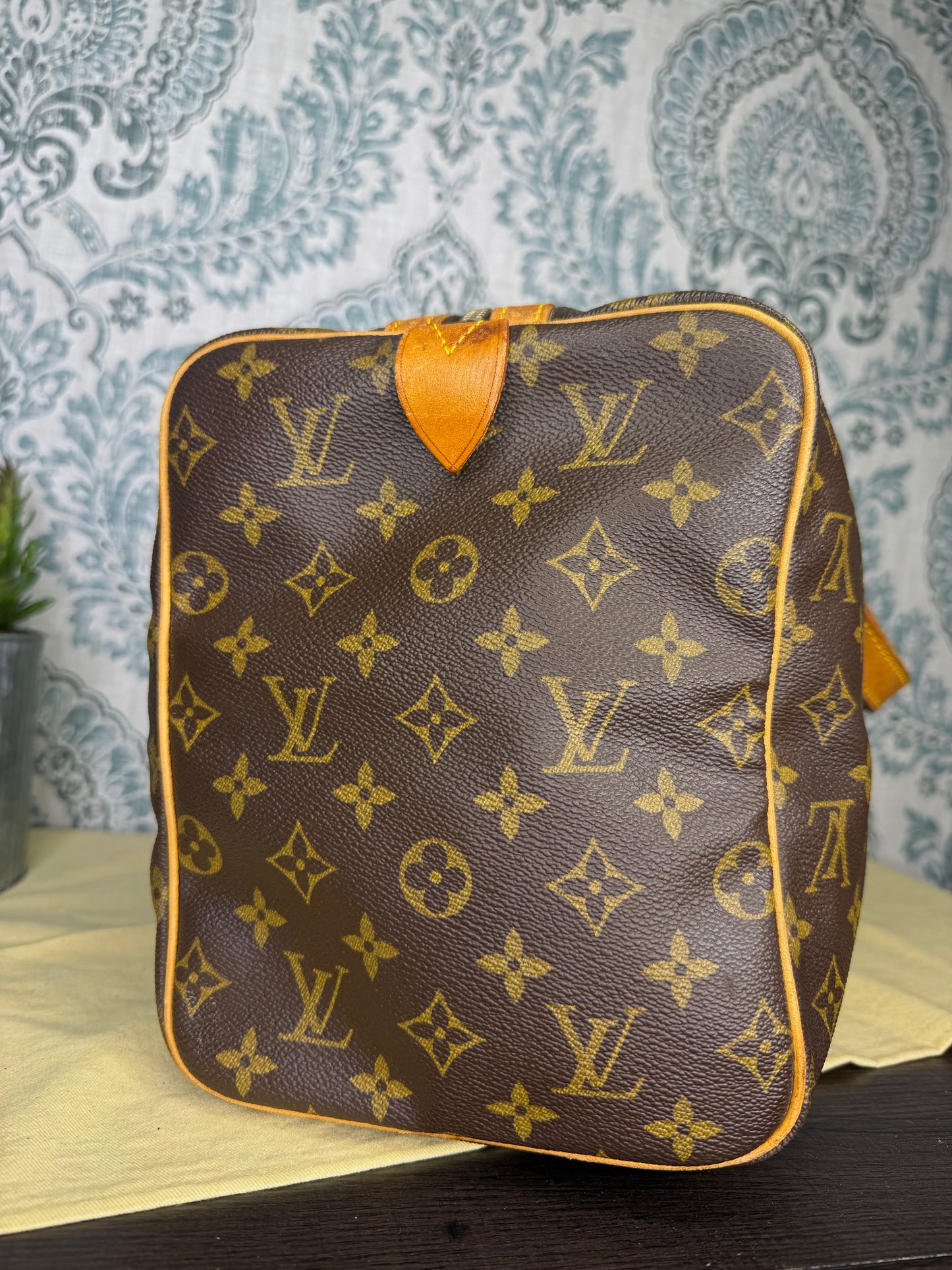 Louis Vuitton Sac Souple 35