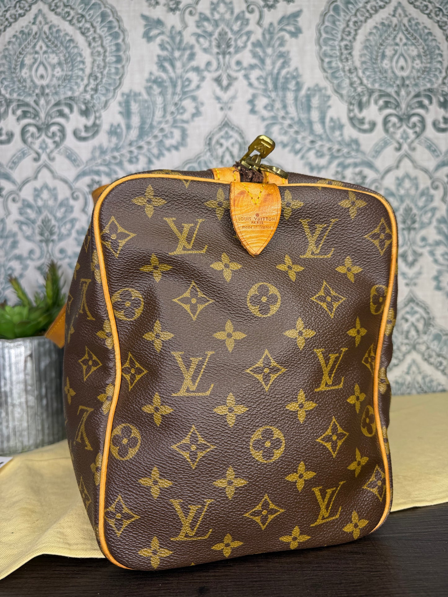 Louis Vuitton Sac Souple 35