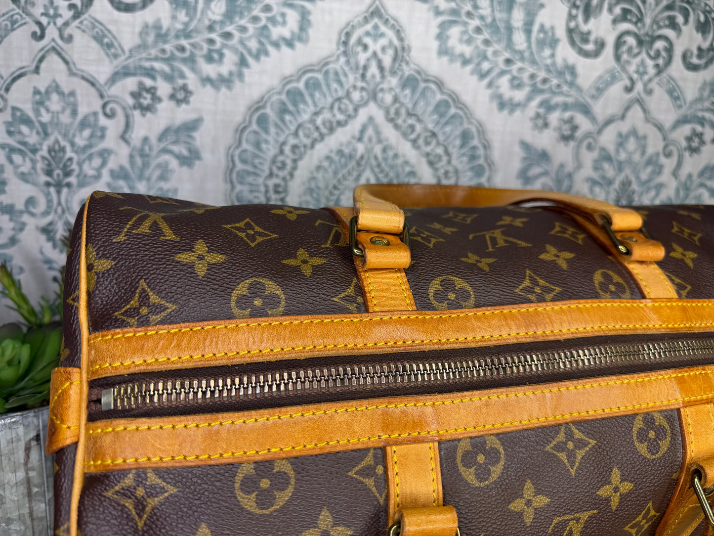 Louis Vuitton Sac Souple 35
