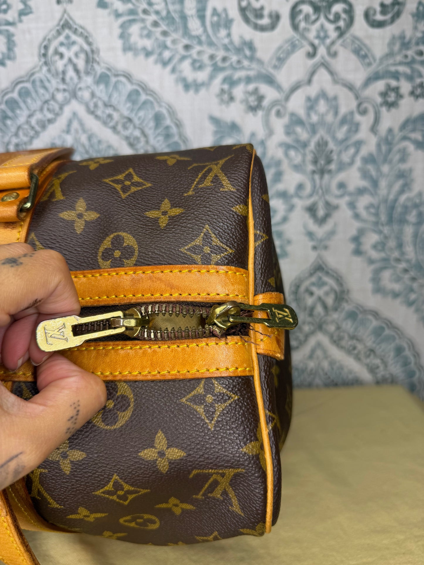 Louis Vuitton Sac Souple 35