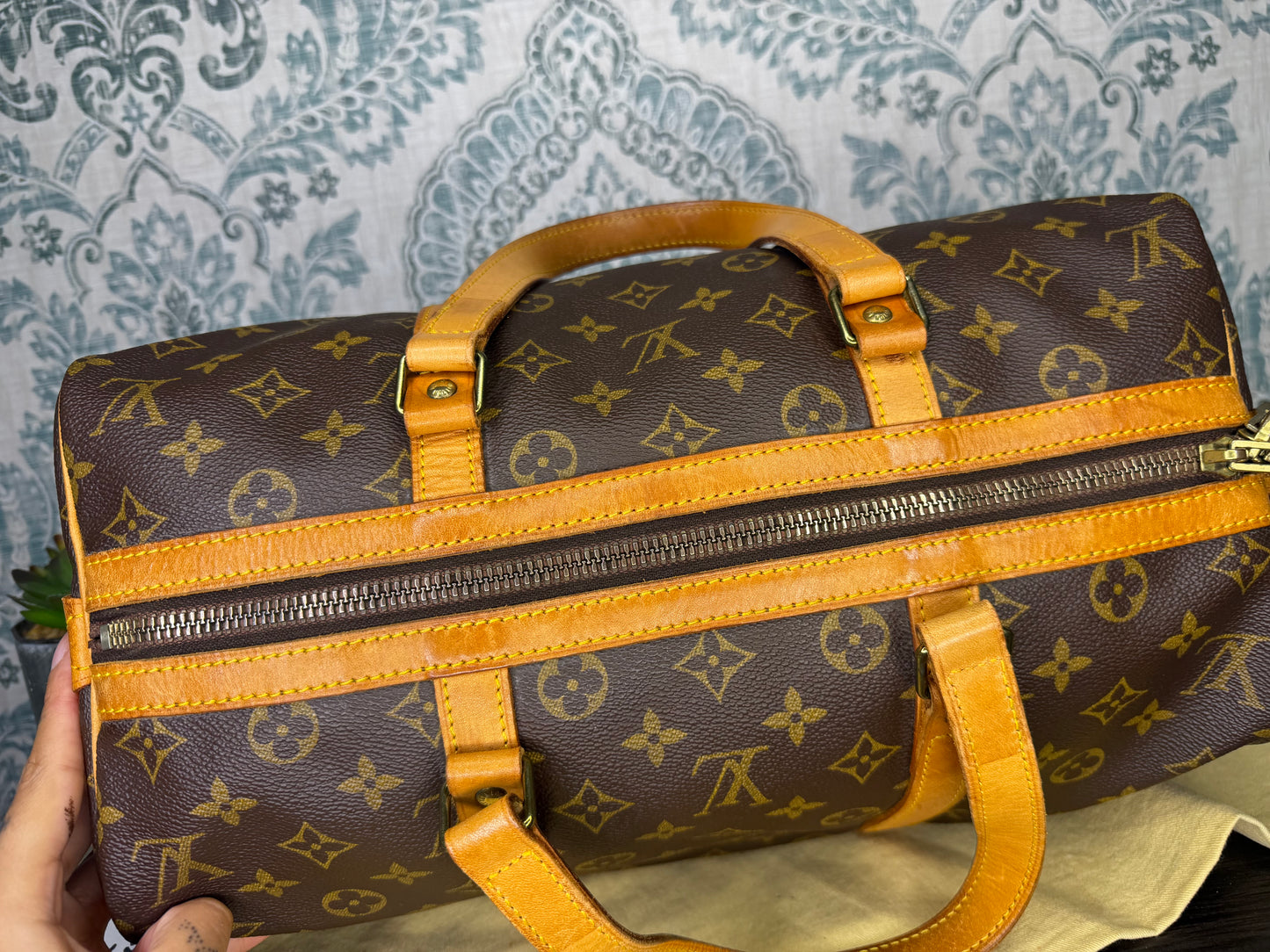 Louis Vuitton Sac Souple 35