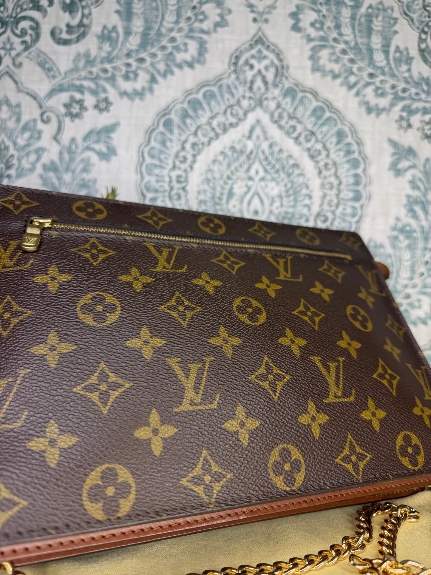 Louis Vuitton Enghien