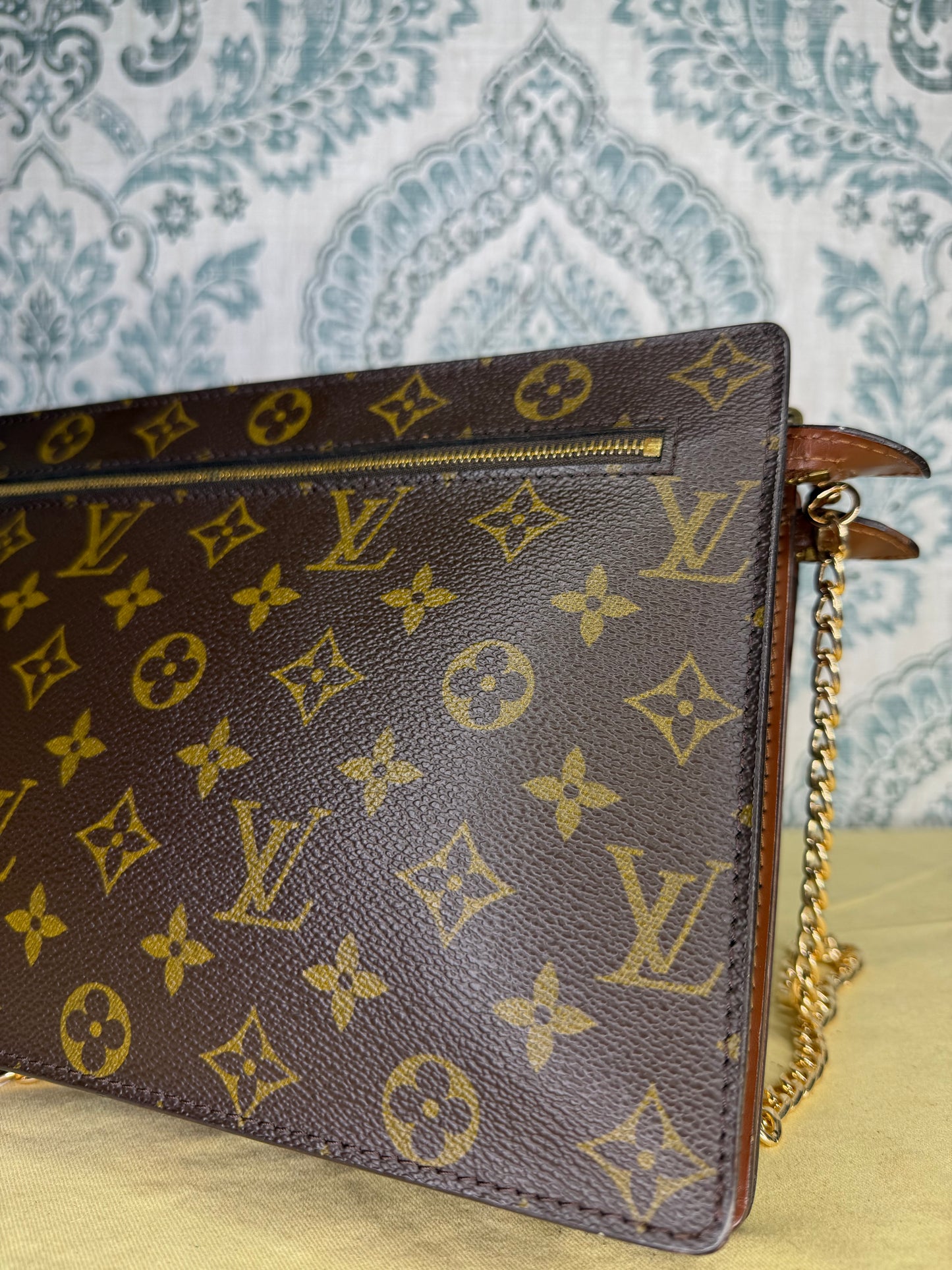 Louis Vuitton Enghien