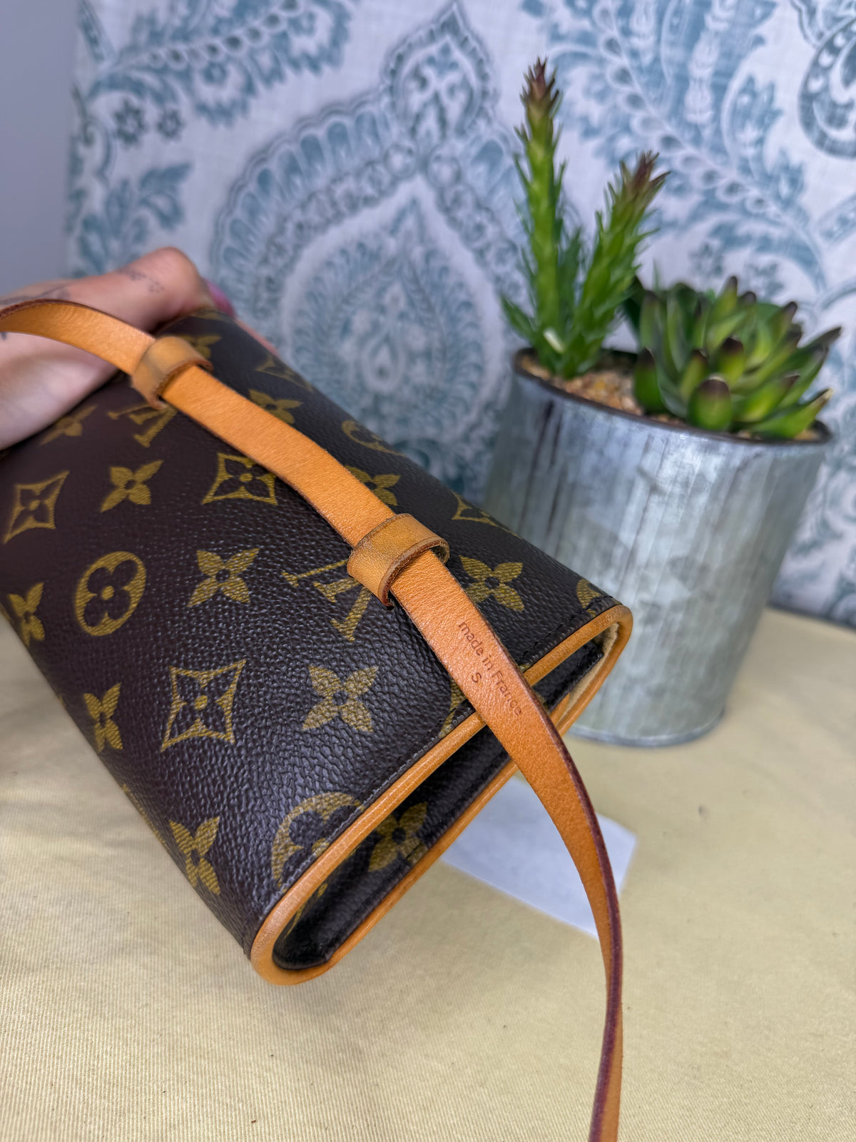 Louis Vuitton Pochette Florentine