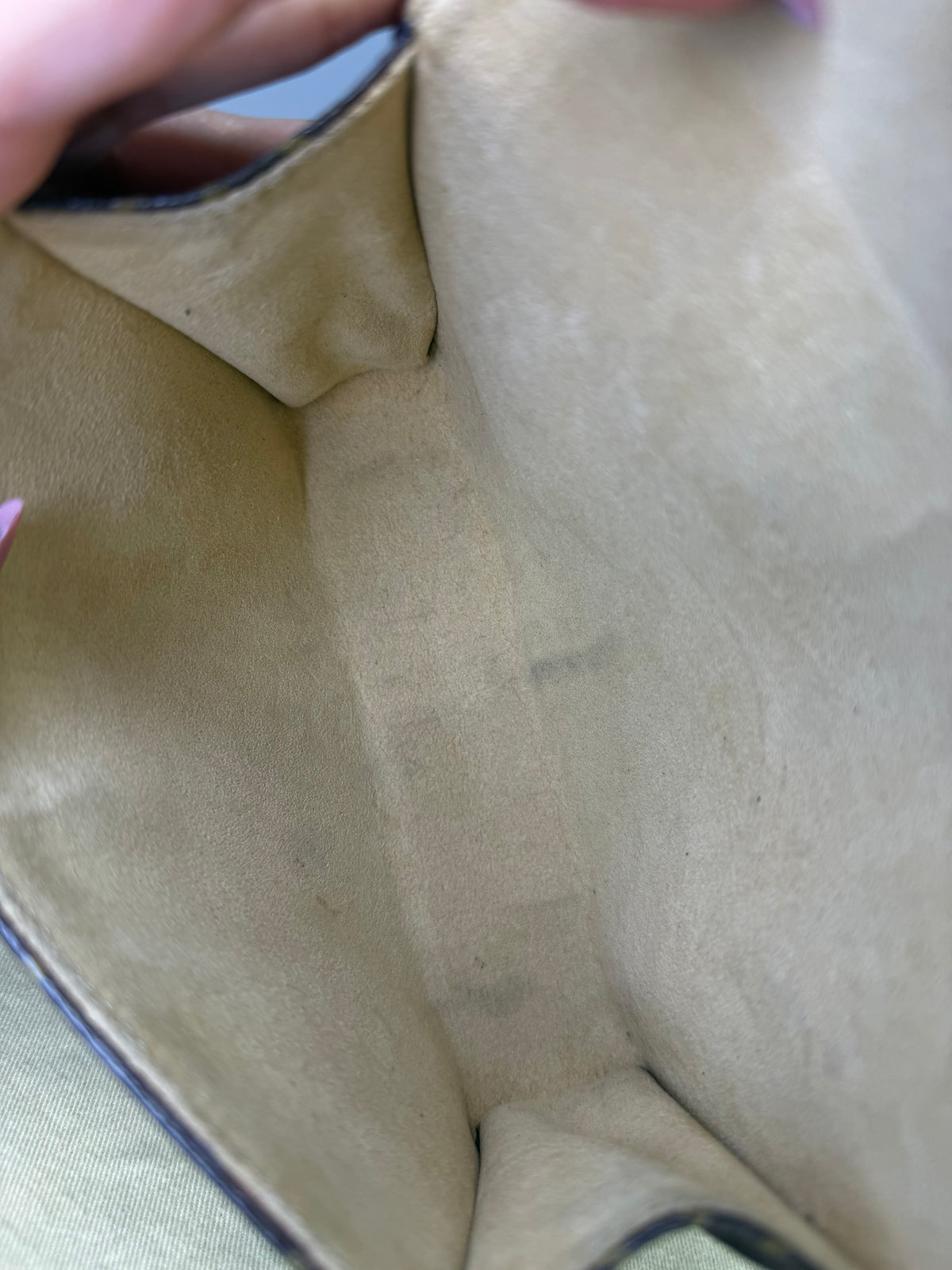 Louis Vuitton Pochette Florentine