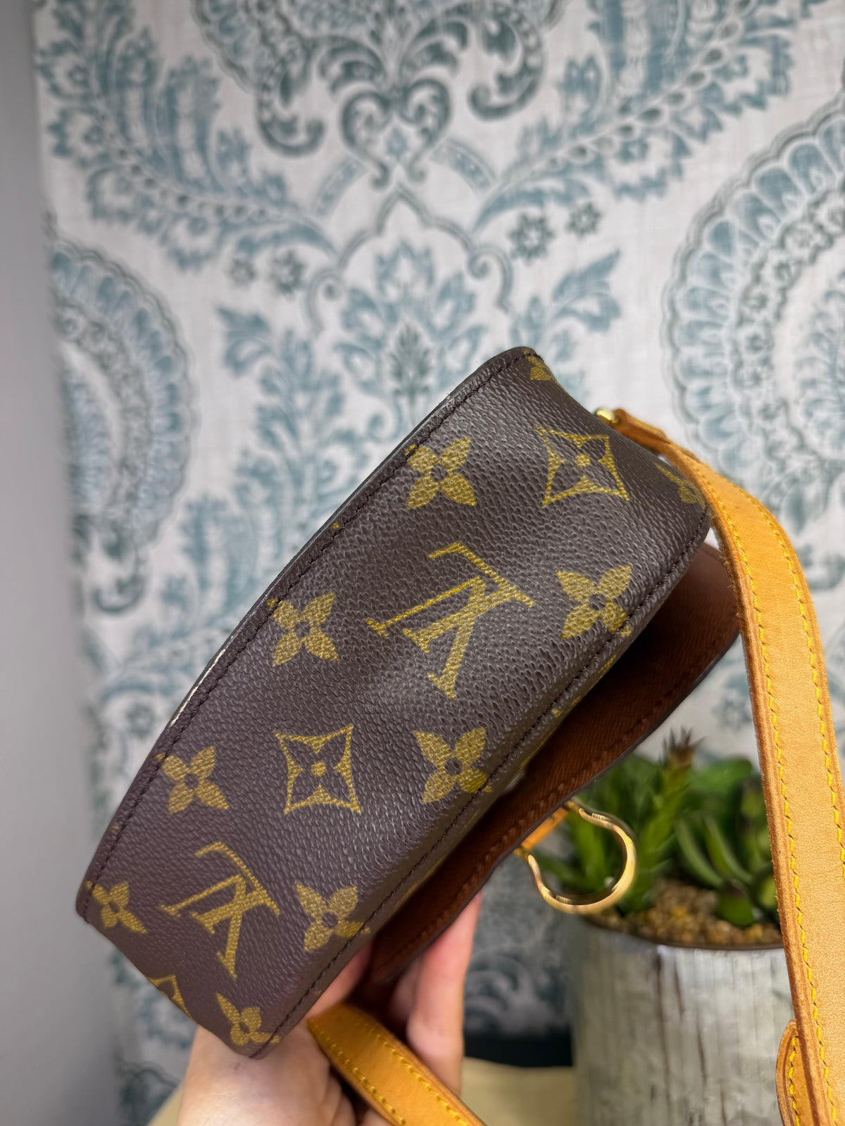 Louis Vuitton Saint Cloud PM